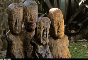 El Manatí Wooden Olmec Busts