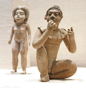 Xochipala-style Figurines